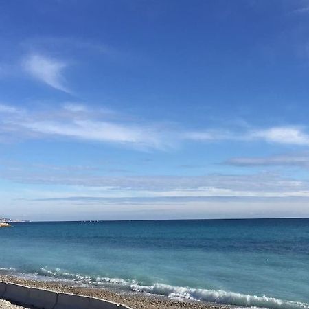 Studio 28 M2 Au Calme A 멍똥 외부 사진